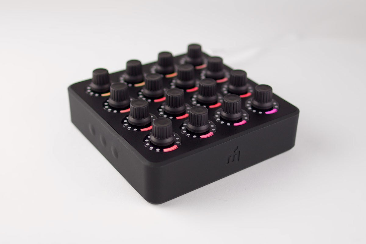 DJ TechTools MIDI Fighter Twister (sort)