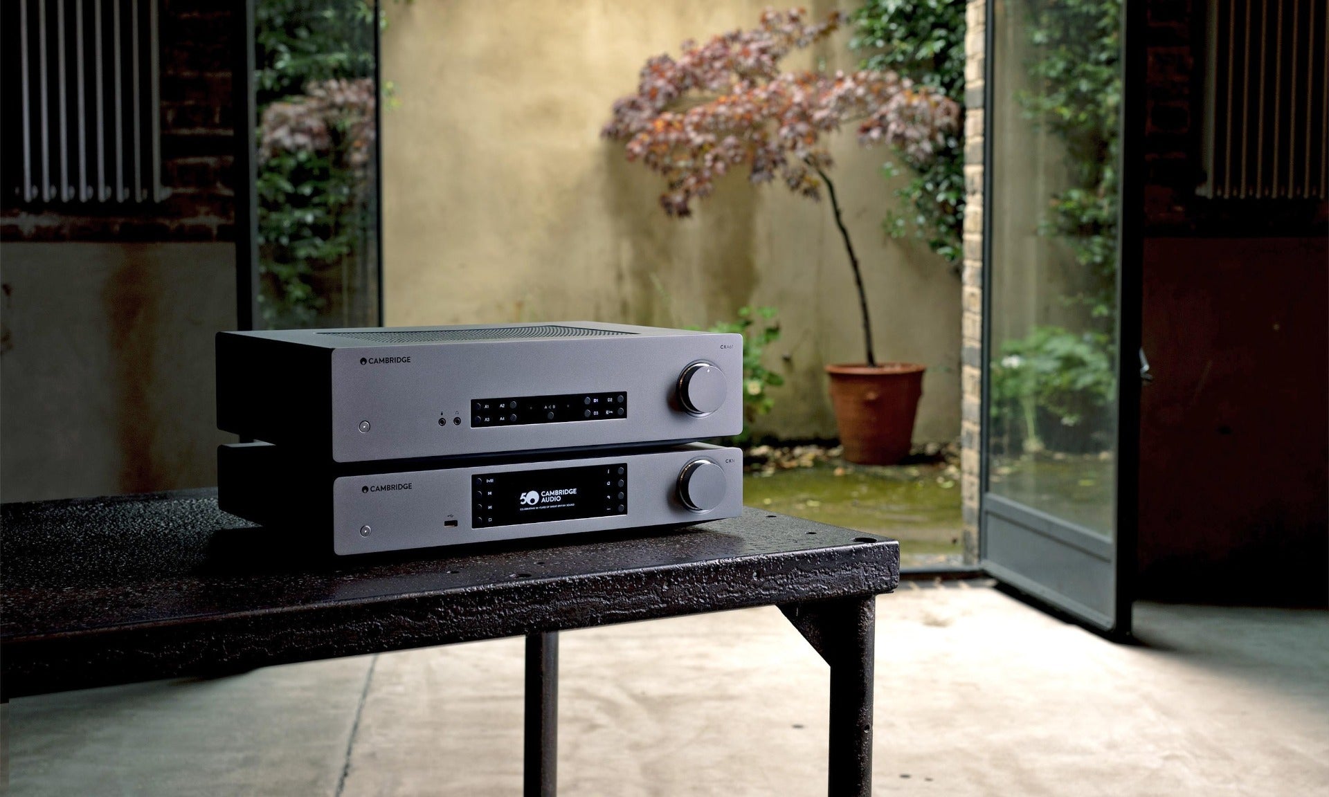 Cambridge Audio CXA61