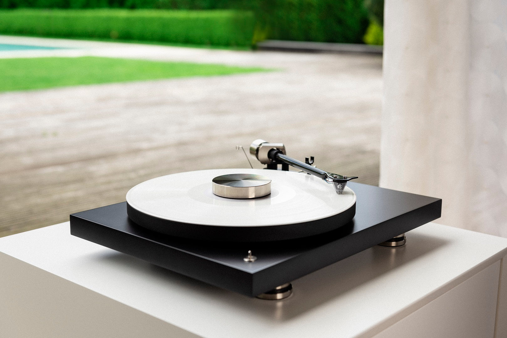 Pro-Ject Debut Pro (Satin Black)