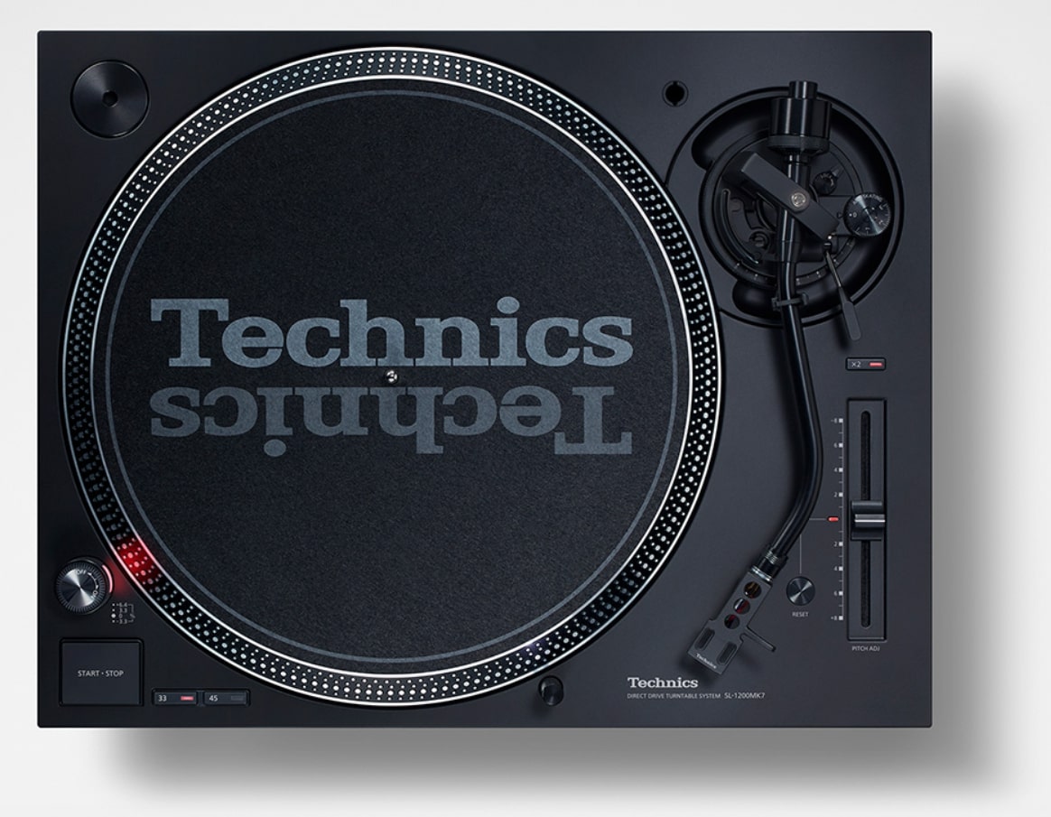 Technics SL-1200 MK7